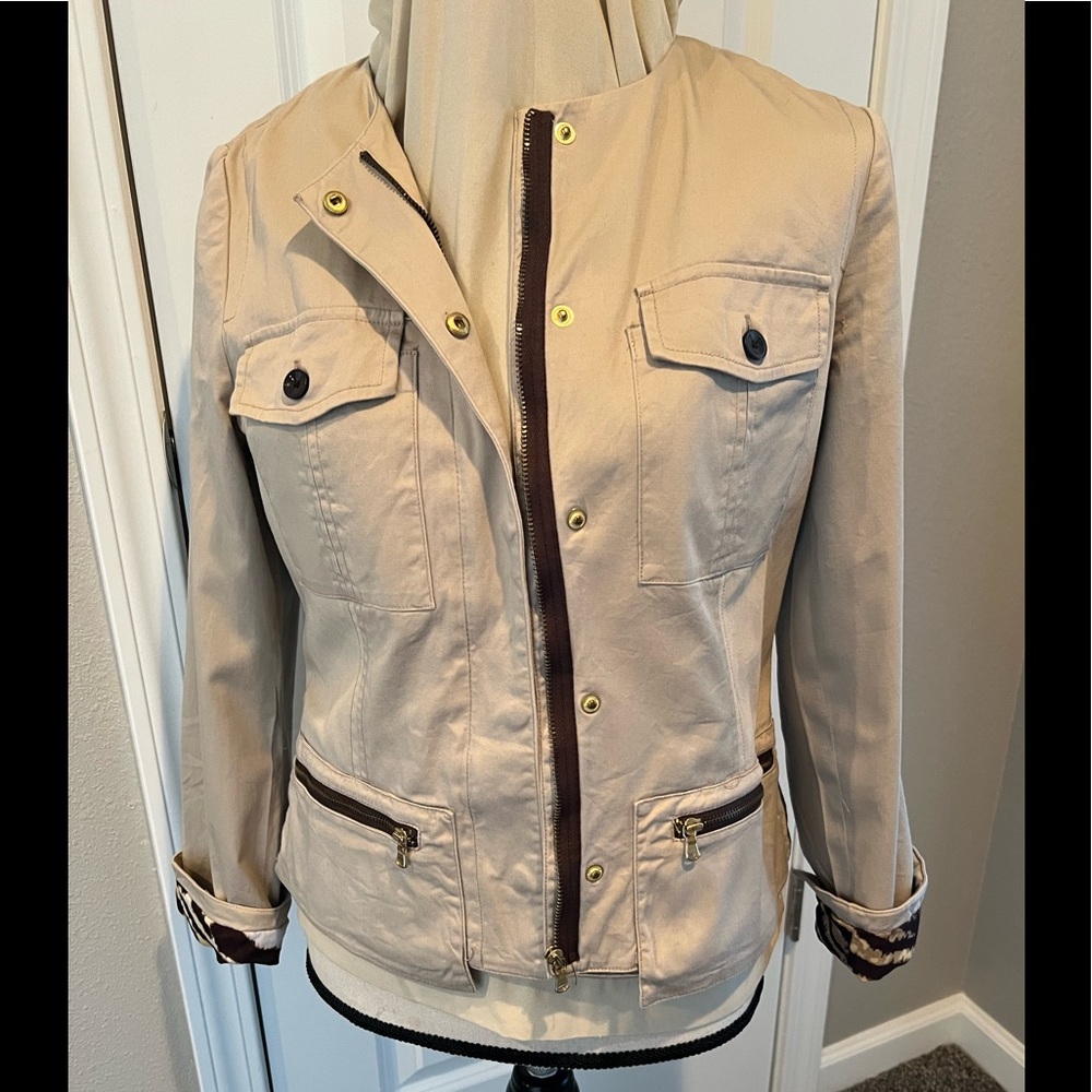 Chico fun jacket in khaki with animal print size 0